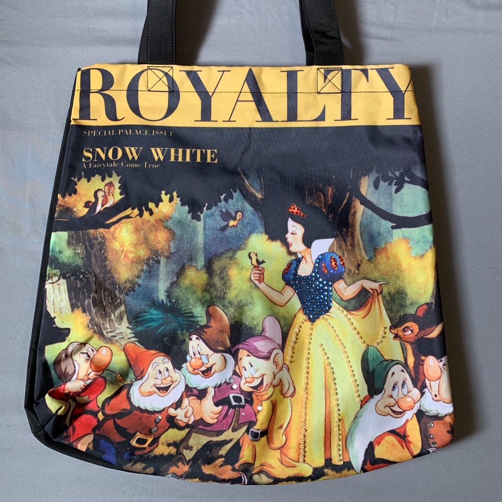 Disney’s Snow White Black Sequin Shoulder Bag - Picture 2 of 3